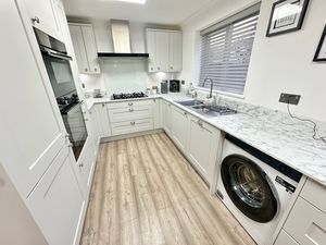 Everest Close Great Sutton